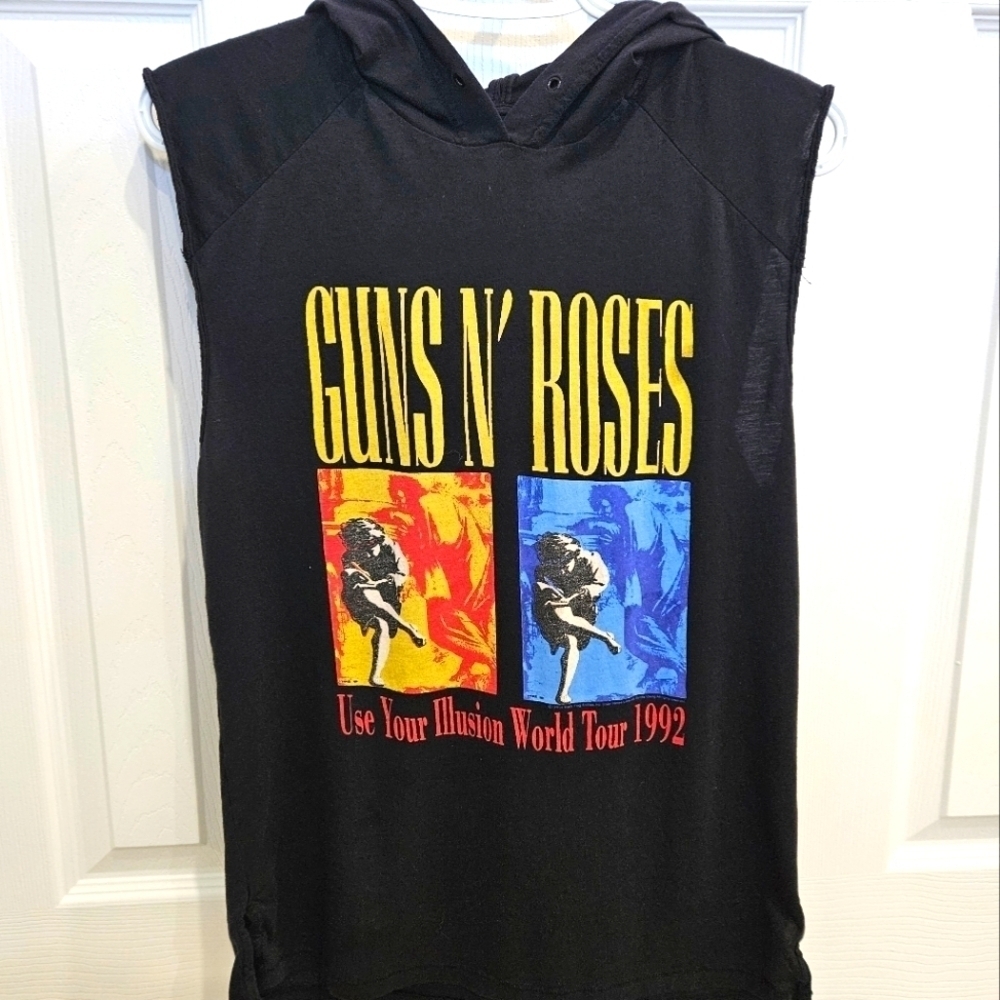 Wilfred Free Aritzia Vintage Guns n Roses Sleeveless Top With Hood Size Small